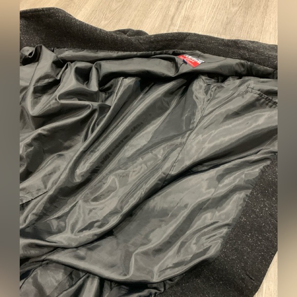 Vintage Grey Wool Blend Coat (Men's Large, Fits Women’s M/L Boyfriend Style) - Picture 11 of 13